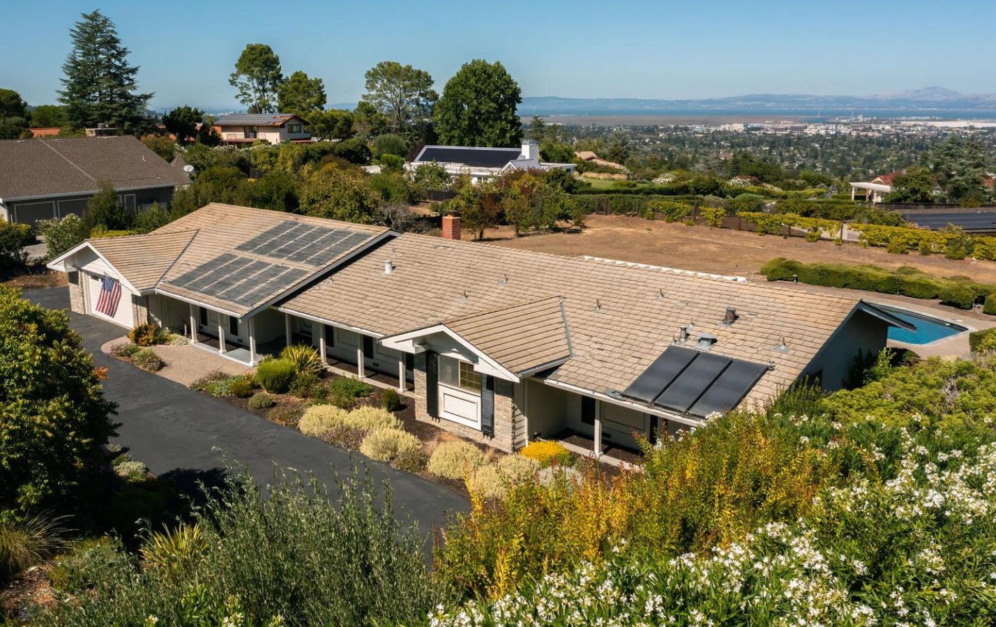 180 Crest Rd, Redwood City, CA 94062