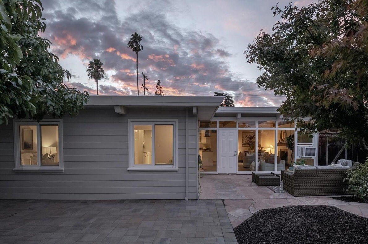576 Morse Ave, Sunnyvale, CA 94085-3771