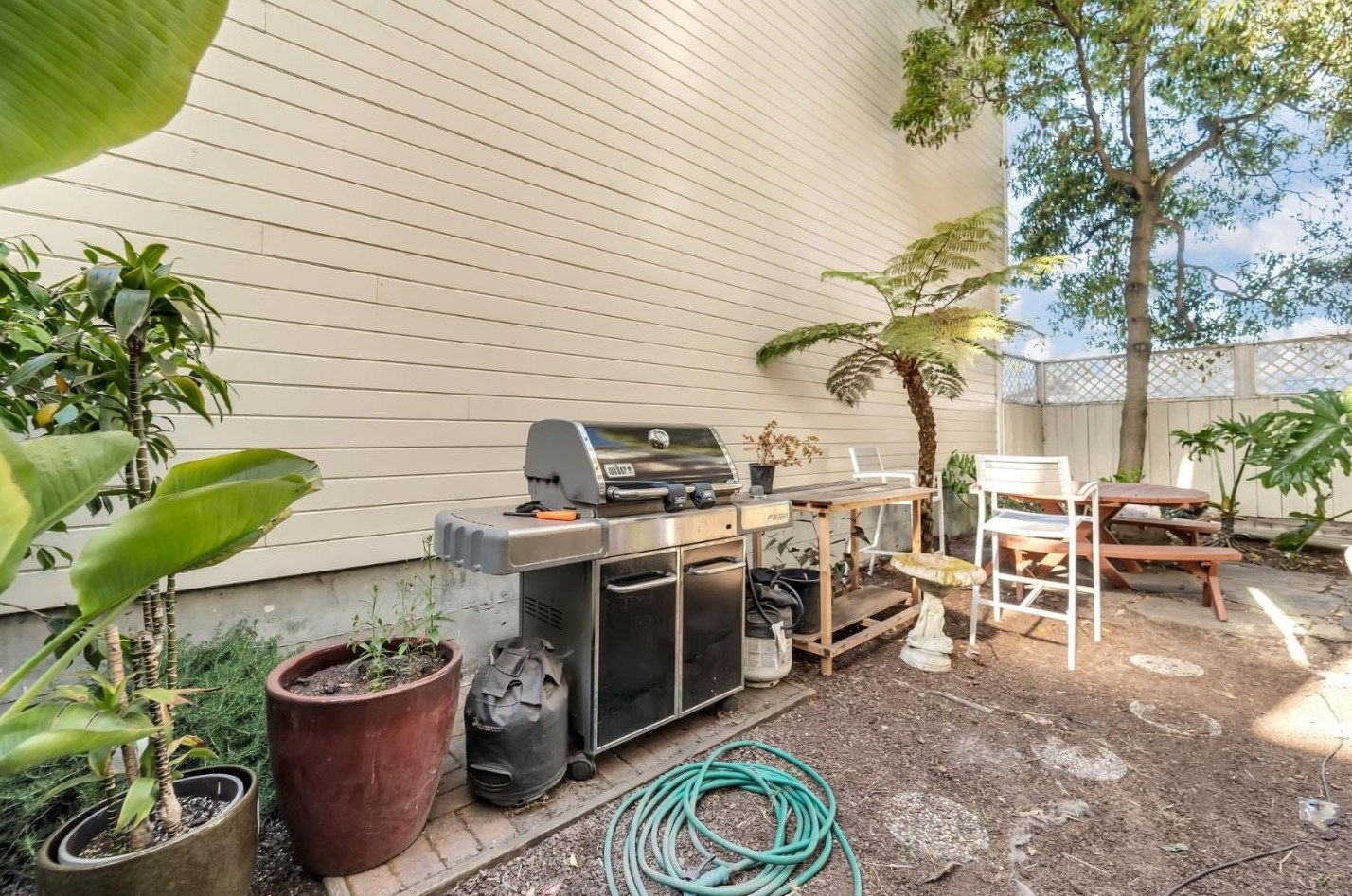 1702 Fell St, San Francisco CA  94117-2027 exterior