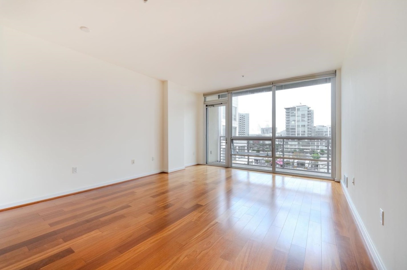 325 Berry St, San Francisco, CA 94158-1553