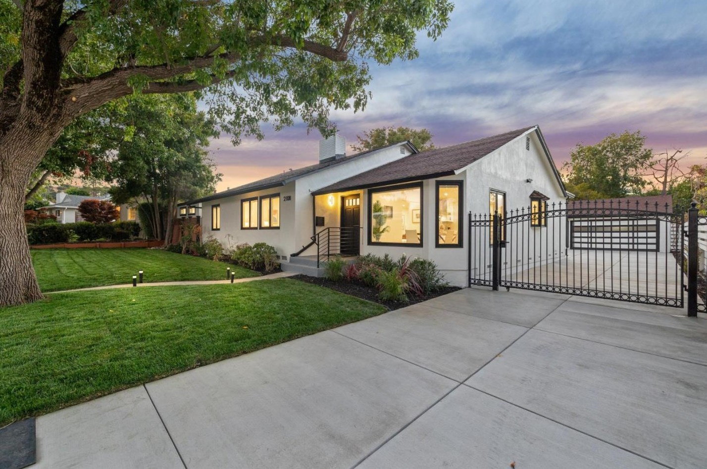 2108 Trousdale Dr, Burlingame, CA 94010-5768