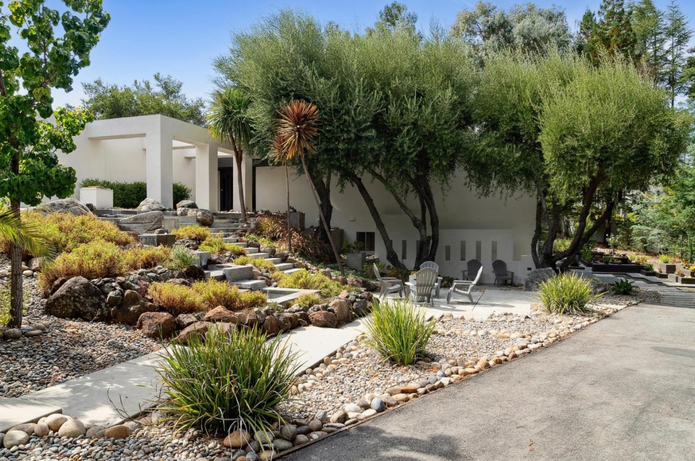 14673 Quito Rd, Saratoga, CA 95070