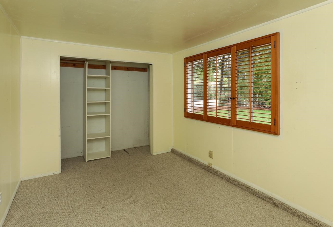 914 Riverside Dr, Los Altos CA 94024-4828 exterior