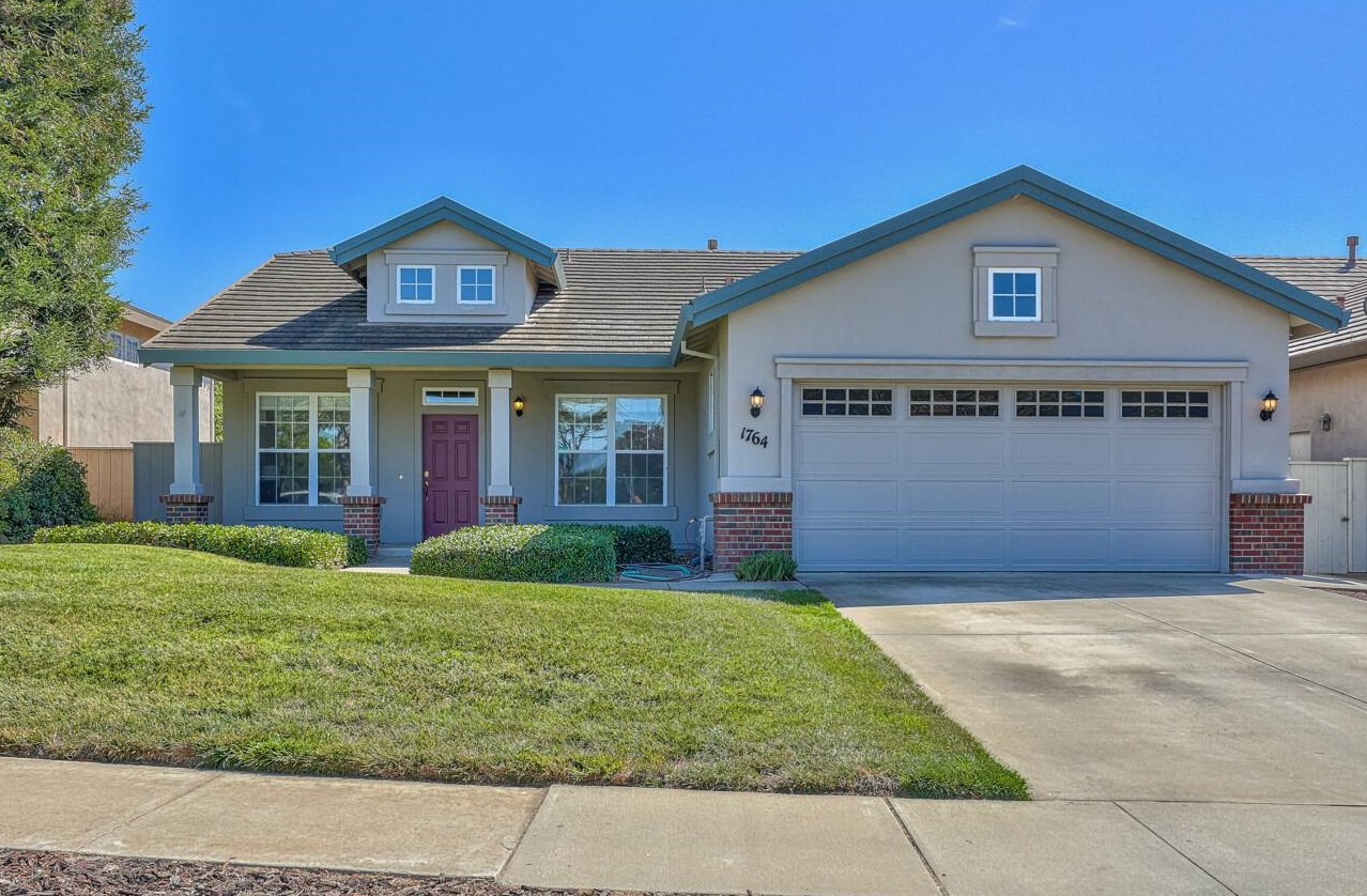 1764 Windsor St, Salinas, CA 93906