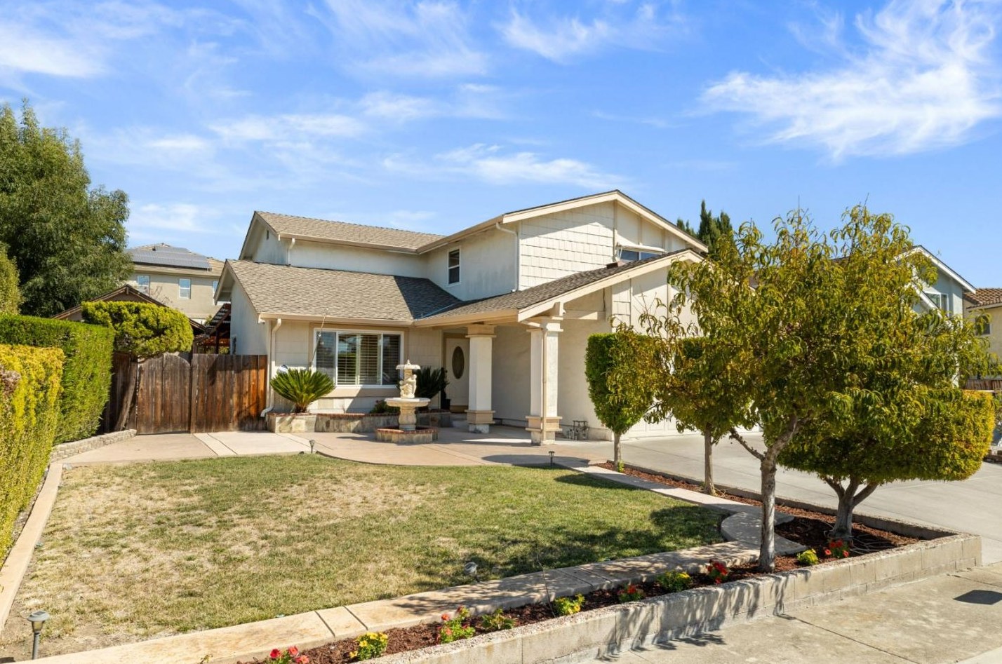 1386 Prada Ct, Milpitas, CA 95035-4029