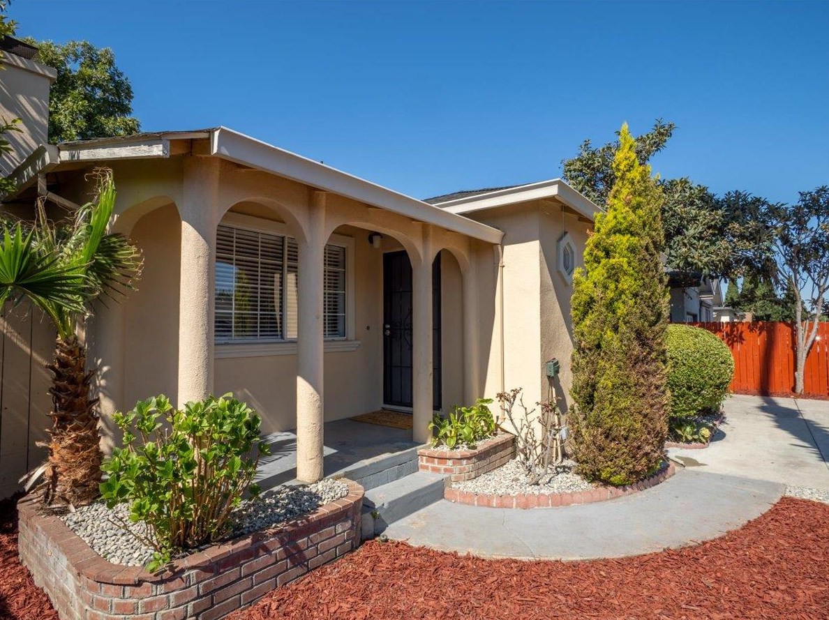2255 Pulgas Ave, Palo Alto, CA 94303