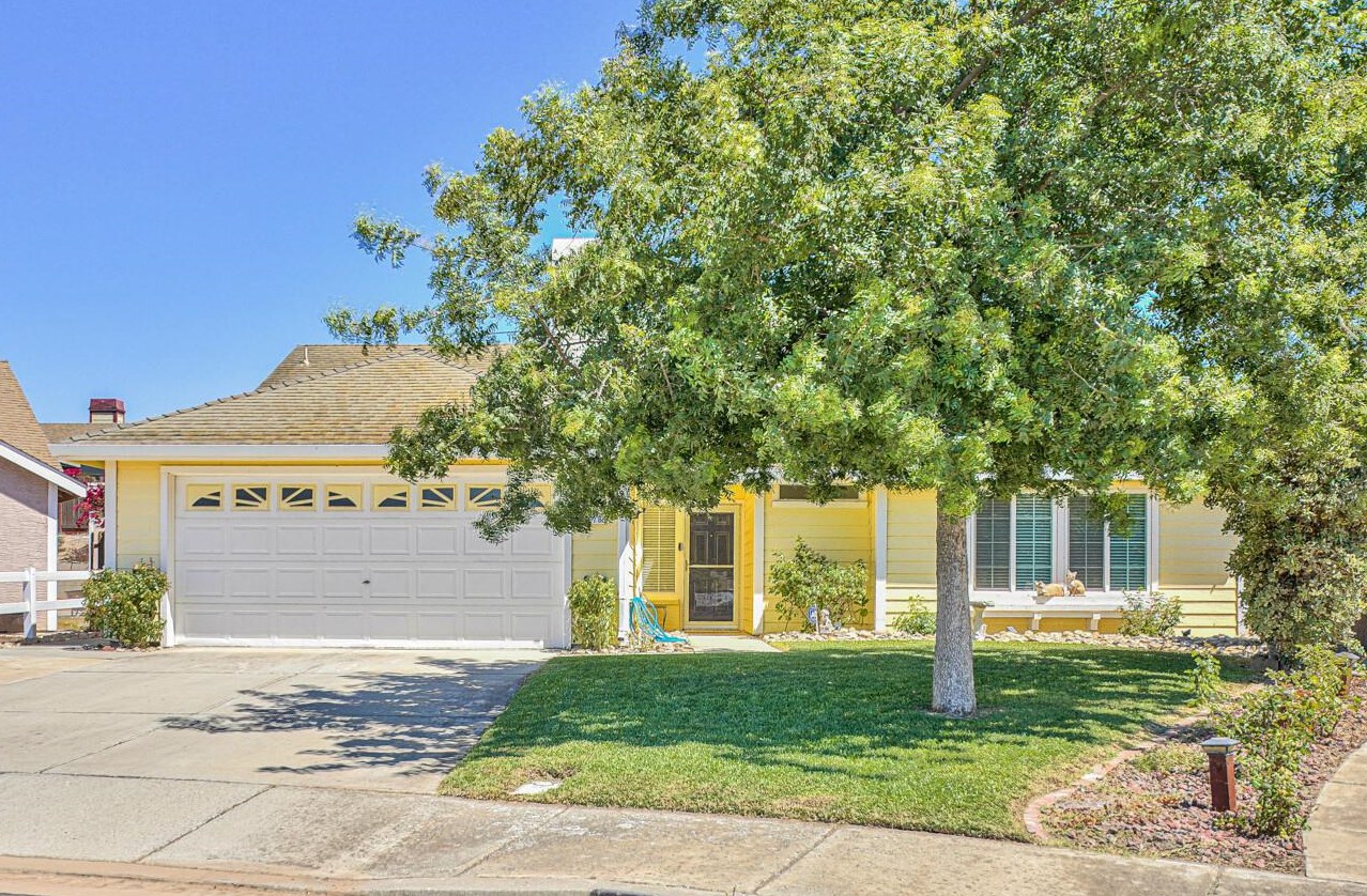 678 Cuesta Ct, Soledad, CA 93960