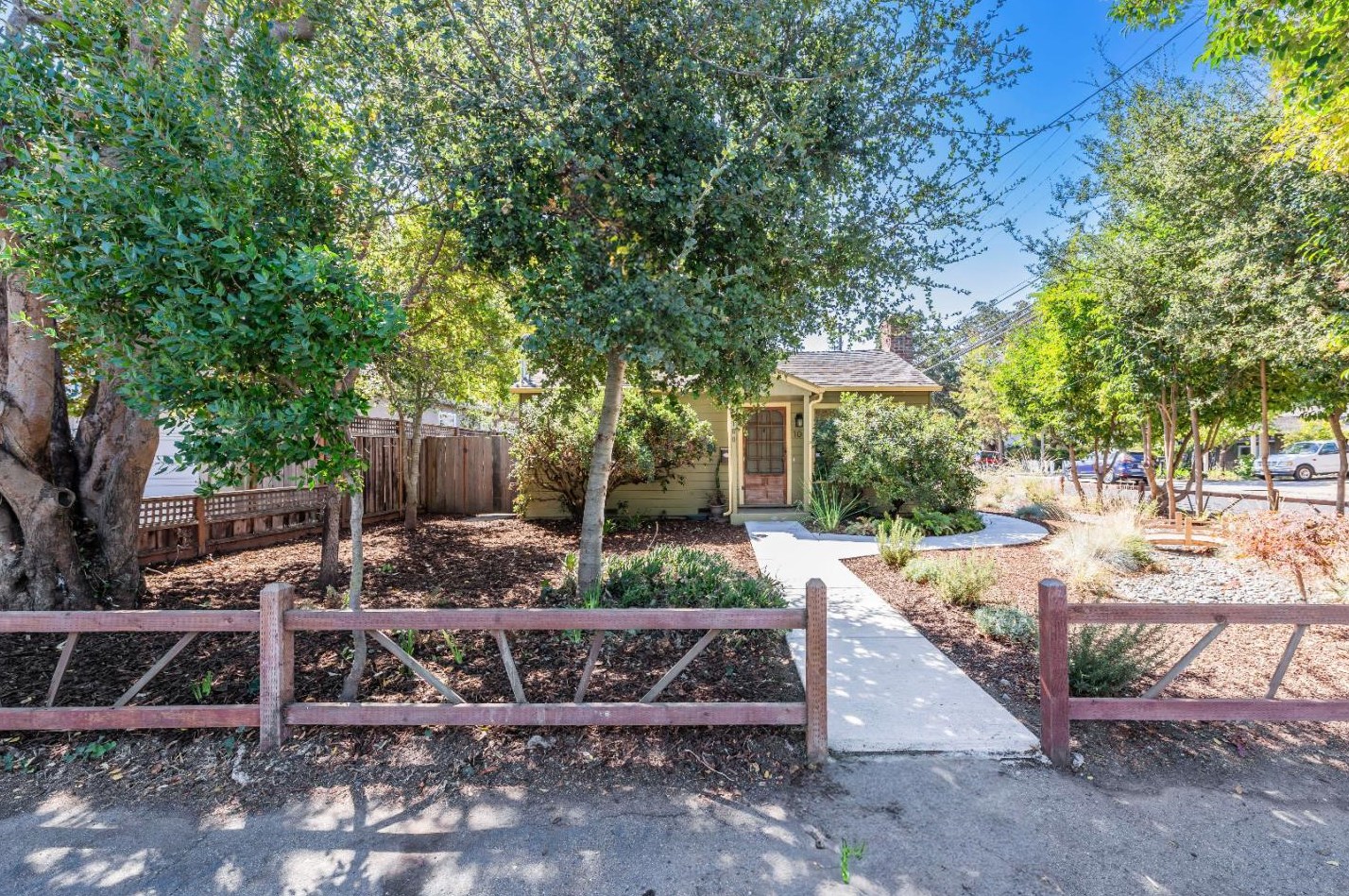 1994 Menalto Ave, Menlo Park, CA 94025-2862
