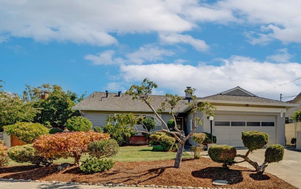 15558 Via Vega, San Lorenzo, CA 94580-1425