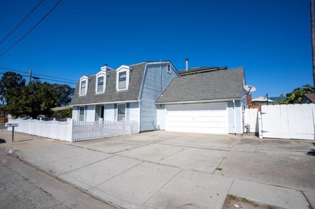 115 E Bolivar St, Salinas, CA 93906
