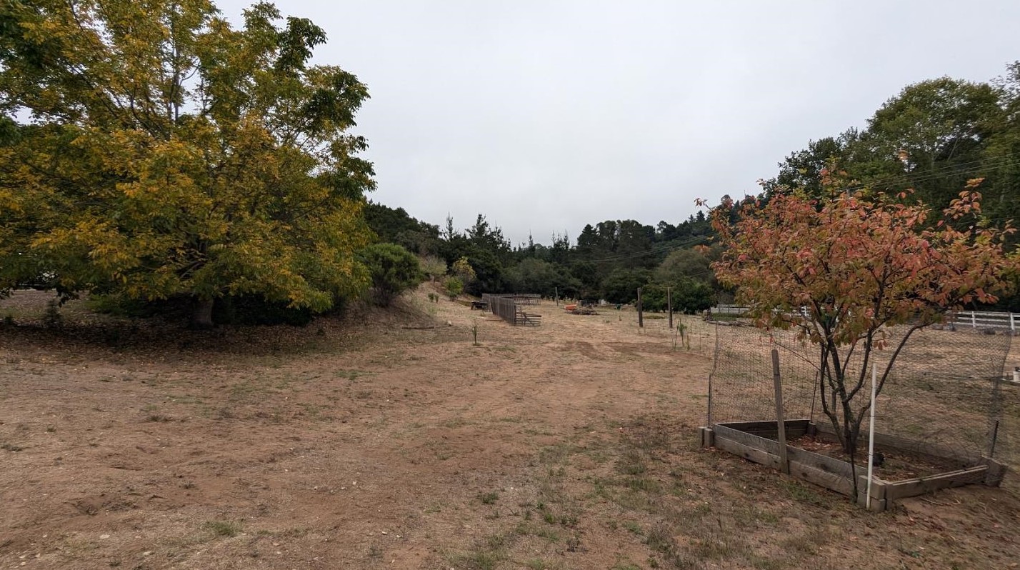 8550 Wild Horse Rd, Salinas, CA 93907