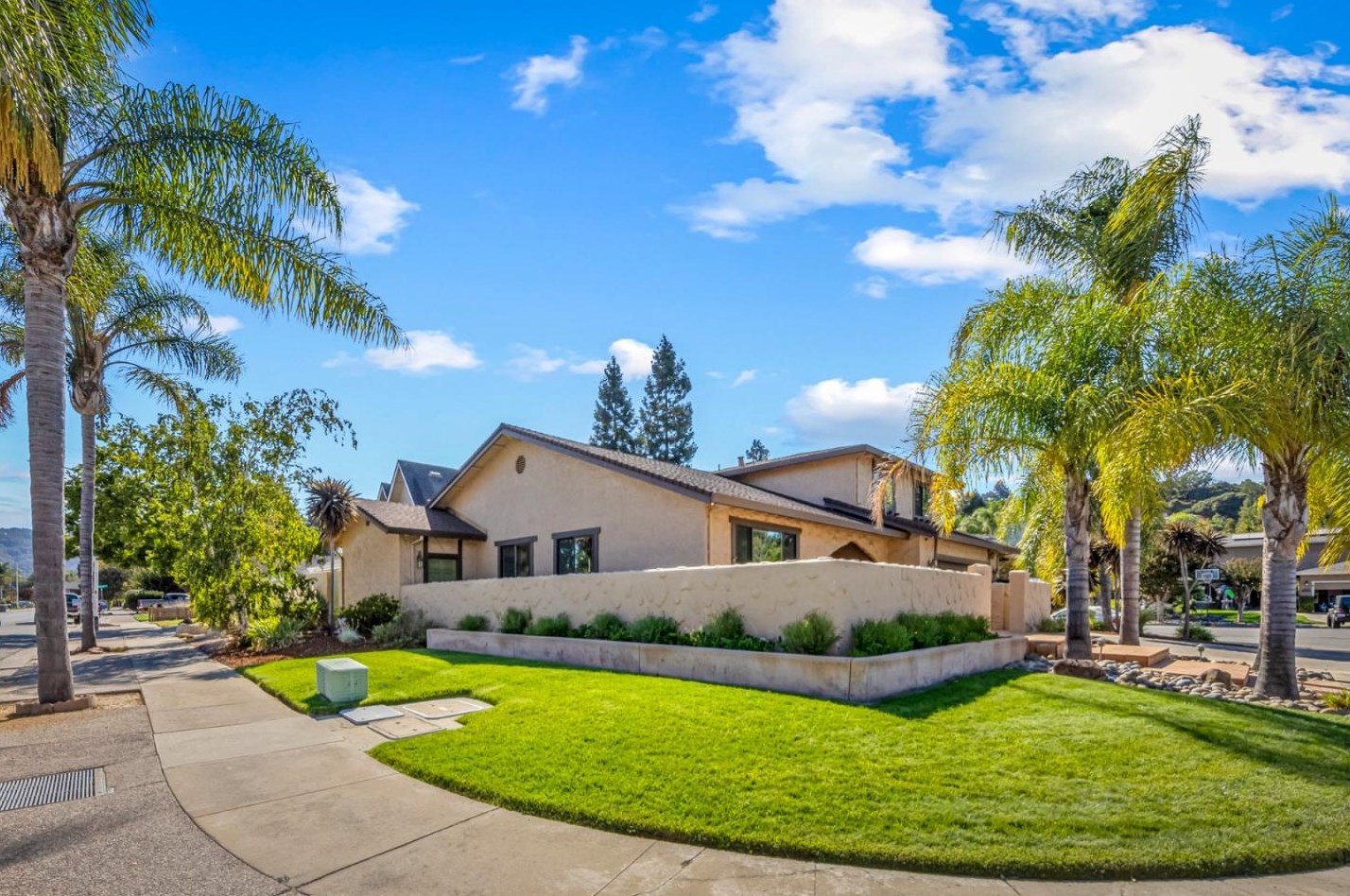 8361 Delta Ct, Gilroy, CA 95020-3743