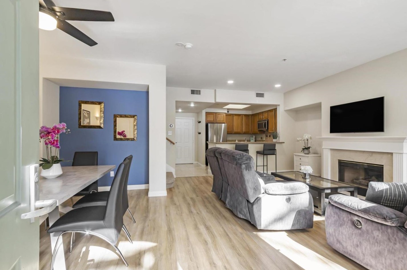 148 3rd St, San Jose, CA 95112-3686
