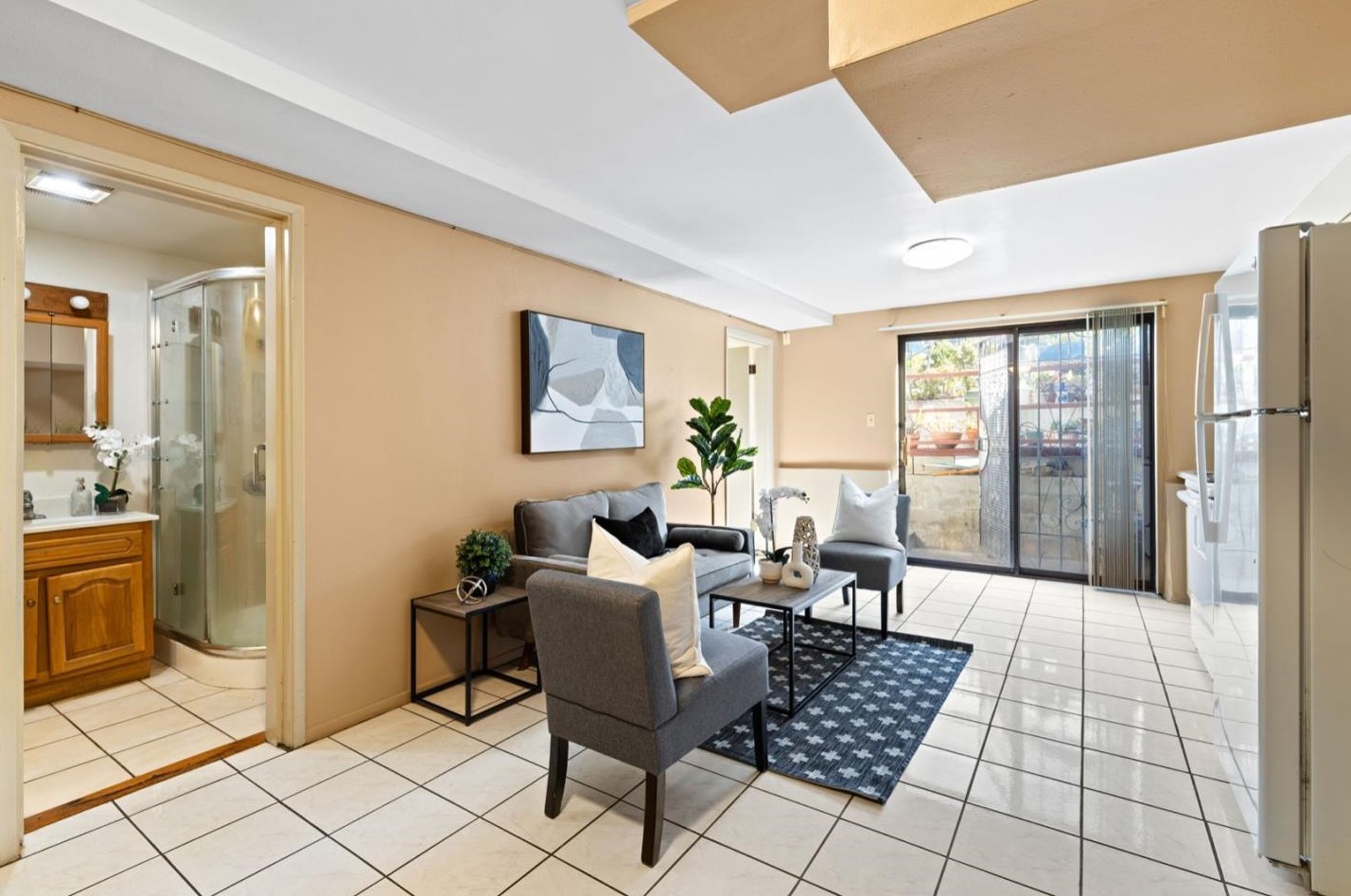 369 Santa Barbara Ave, Daly City CA  94014-3821 exterior