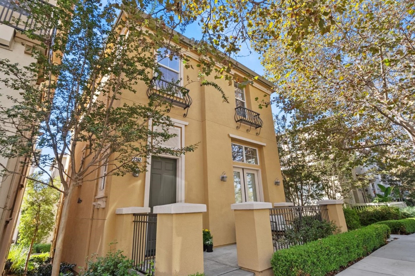 2362 Azevedo Pkwy, San Jose, CA 95125-6631