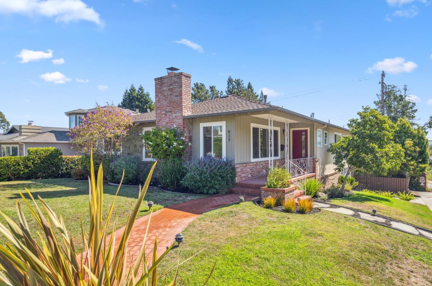 837 Oregon Ave, San Mateo, CA 94402-3307