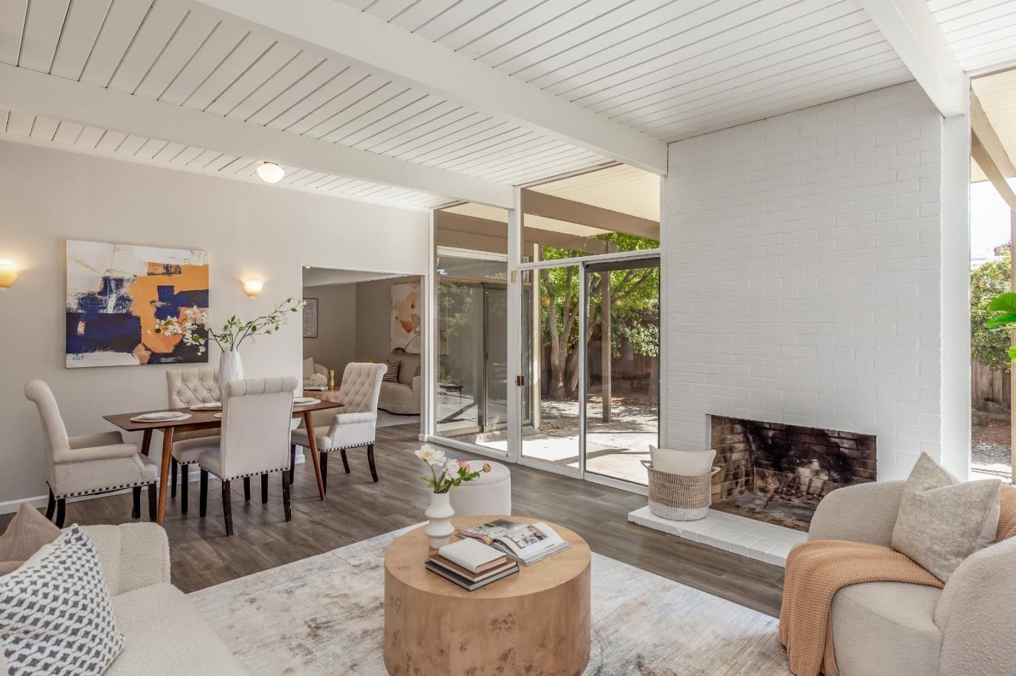 2316 Greer Rd, Palo Alto, CA 94303-3130
