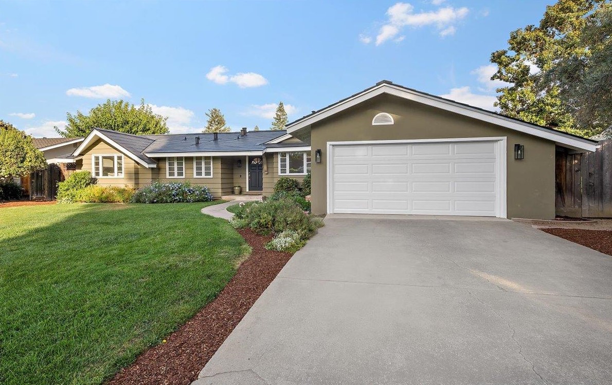 1555 Wessex Ave, Los Altos, CA 94024