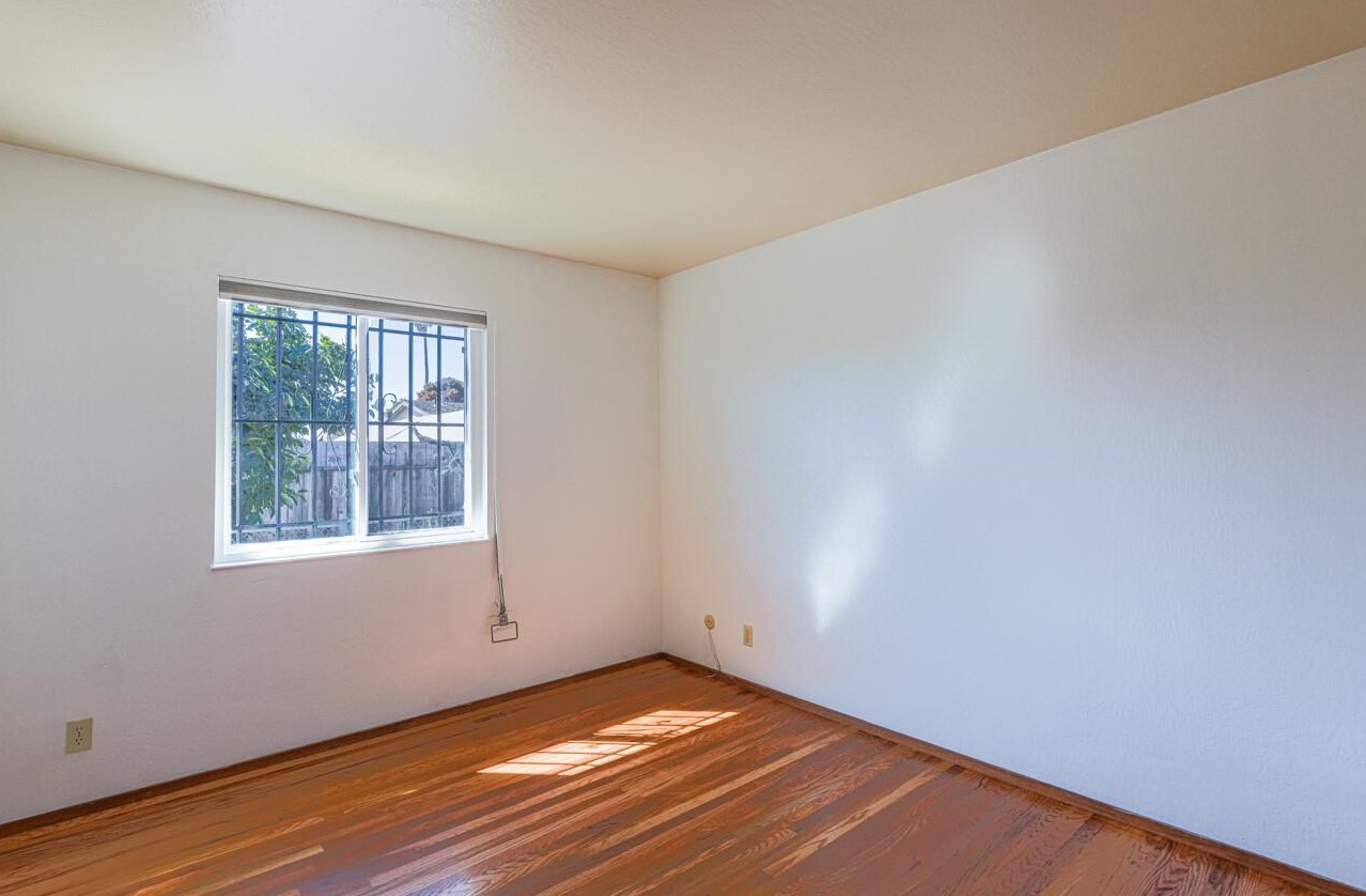 430 Calaveras Dr, Salinas CA 93906-2507 exterior