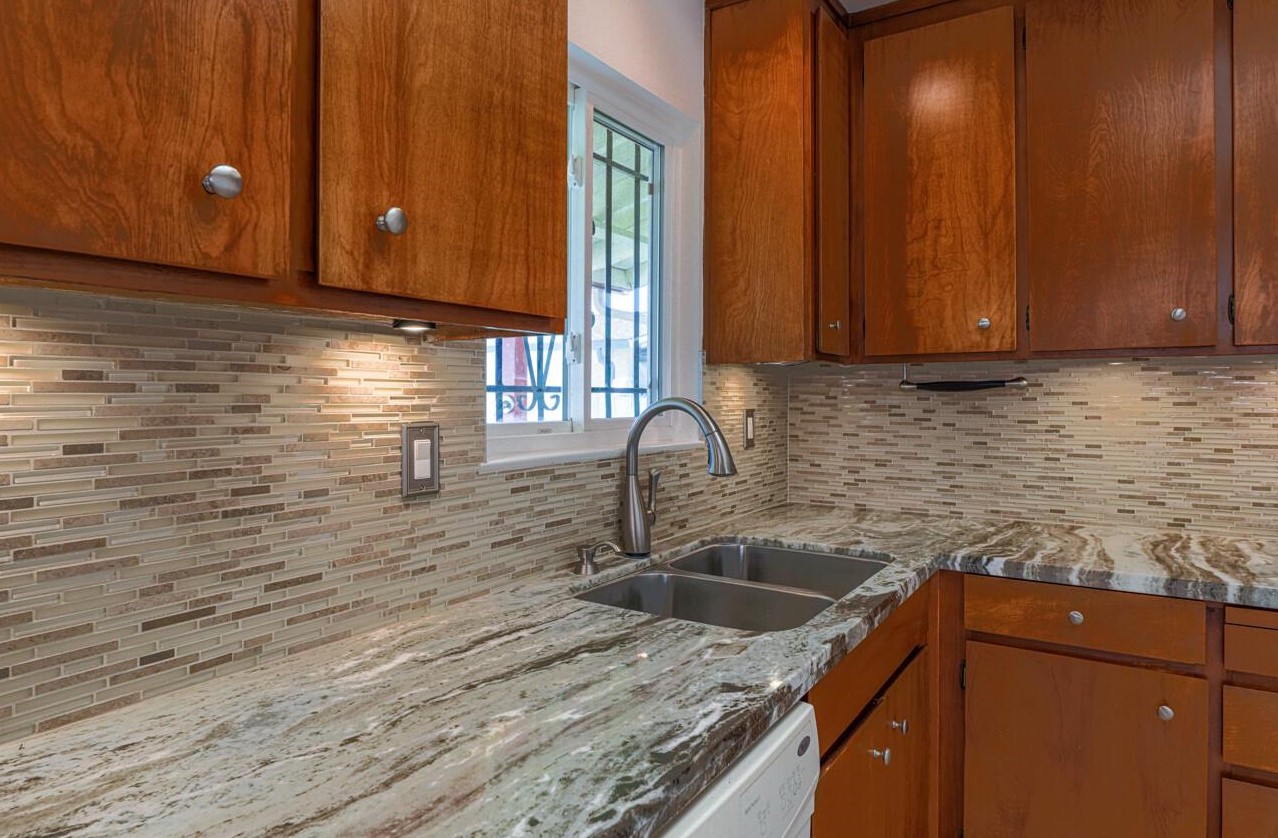 430 Calaveras Dr, Salinas CA 93906-2507 exterior