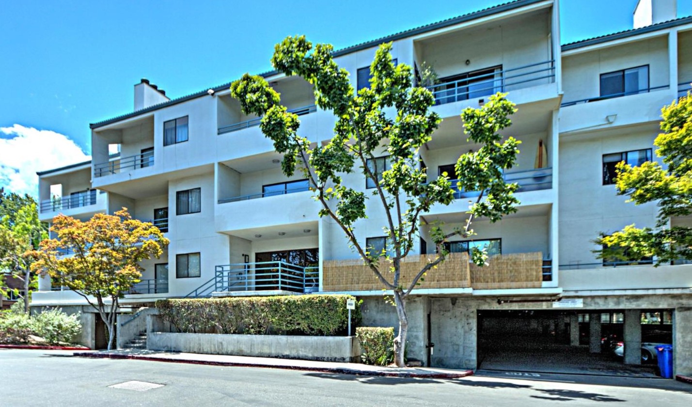 4661 Albany Cir, San Jose, CA 95129-1132