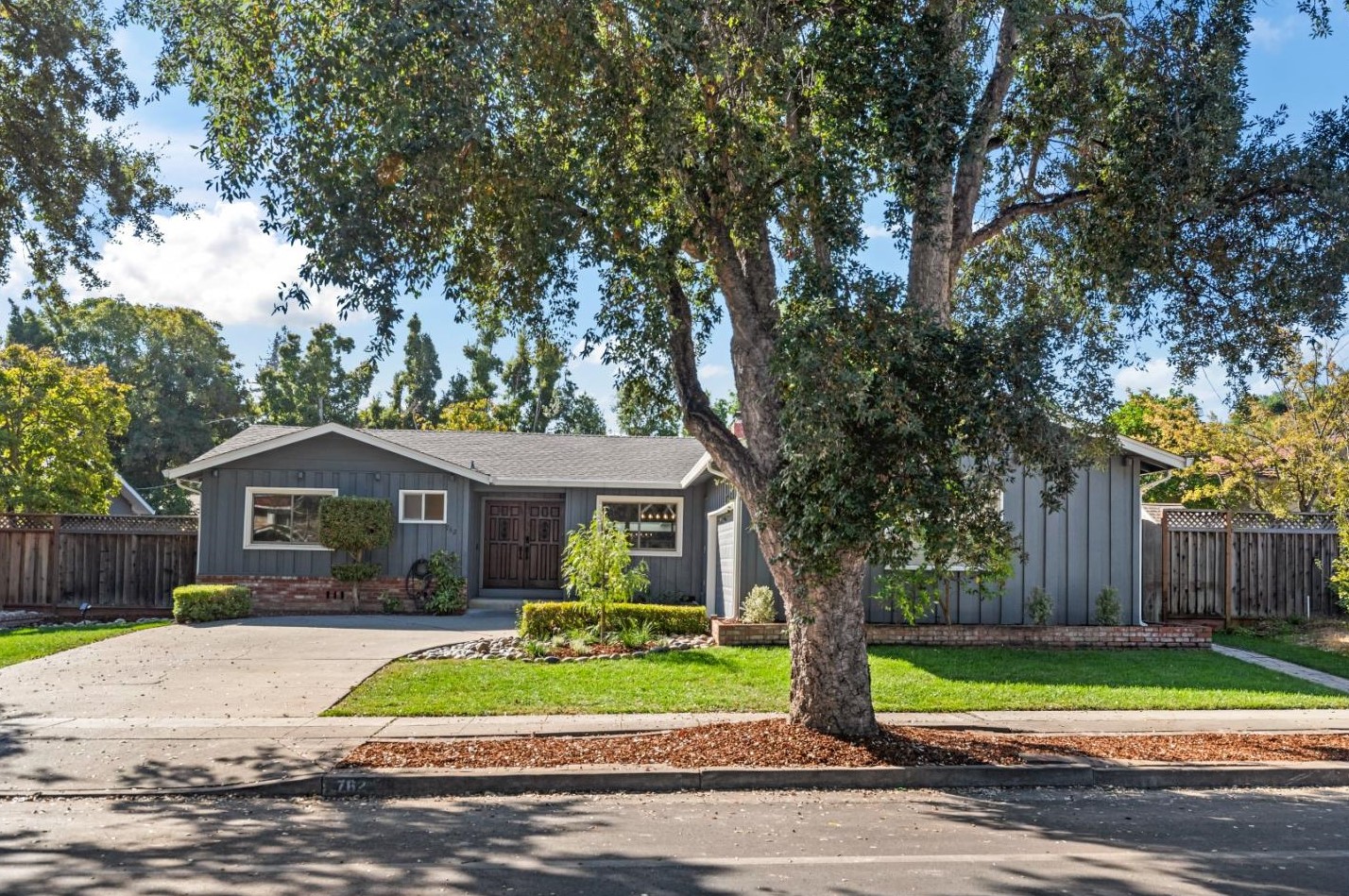 762 W Remington Dr, Sunnyvale, CA 94087