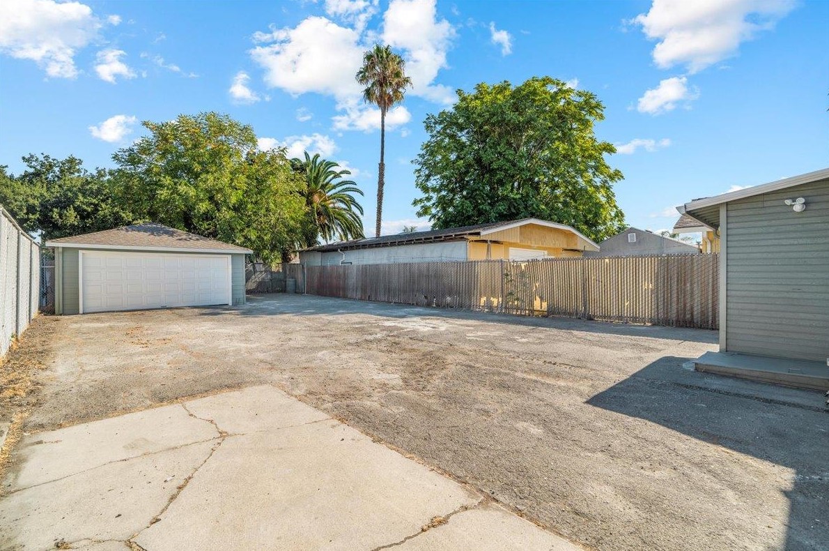 876 Chestnut St, San Jose, CA 95110