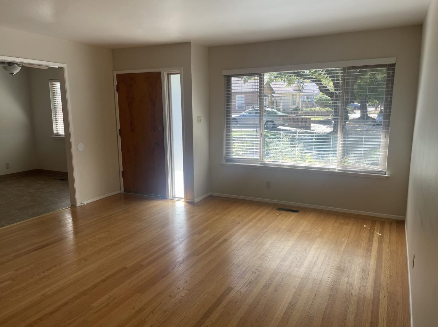 1361 Junipero Ave, Redwood City, CA 94061