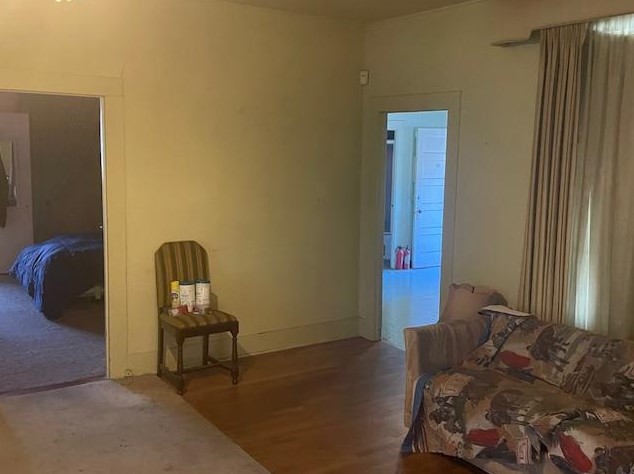 446 6th St, Hollister, CA 95023