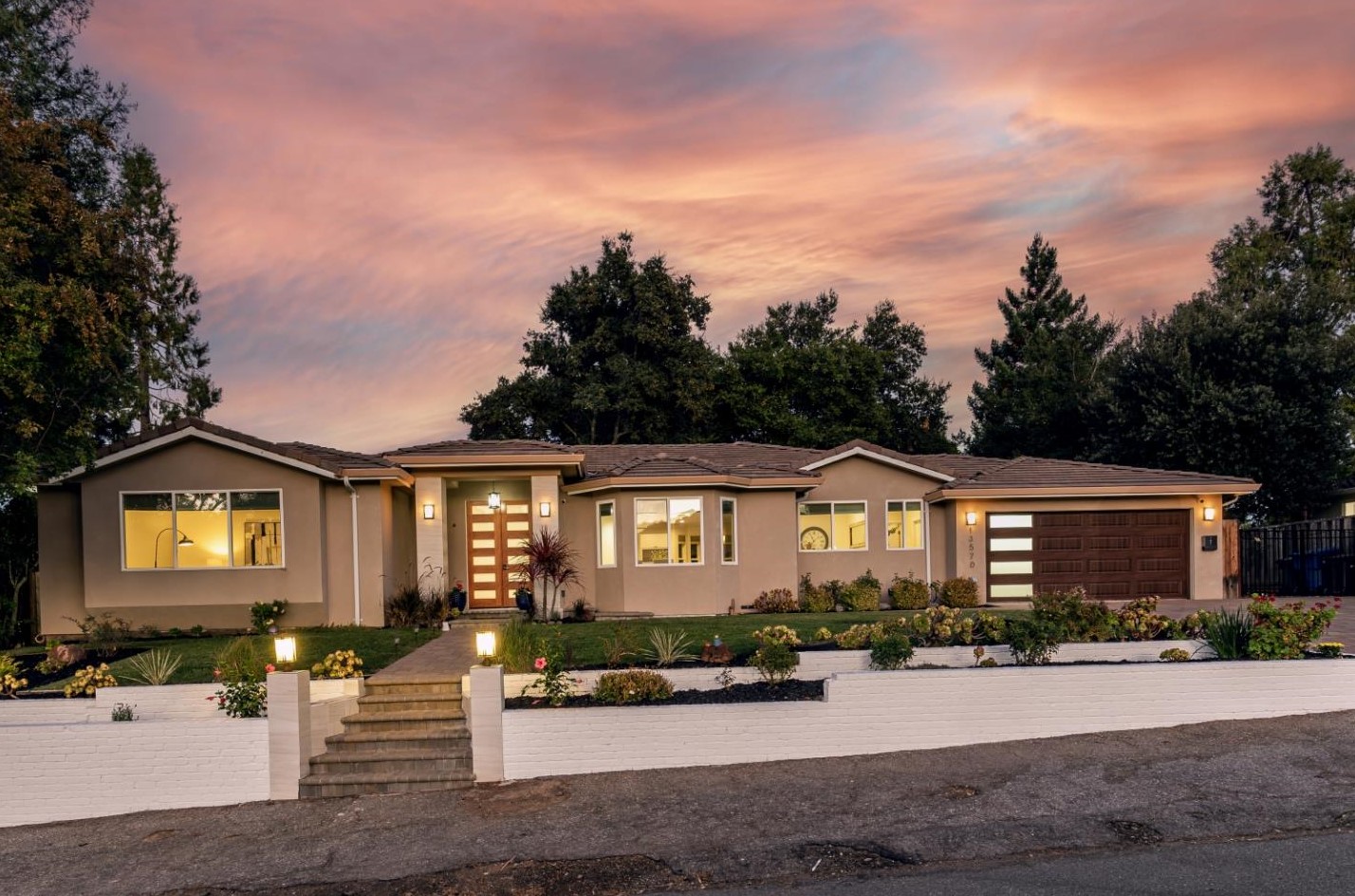 13570 Beaumont Ave, Saratoga, CA 95070