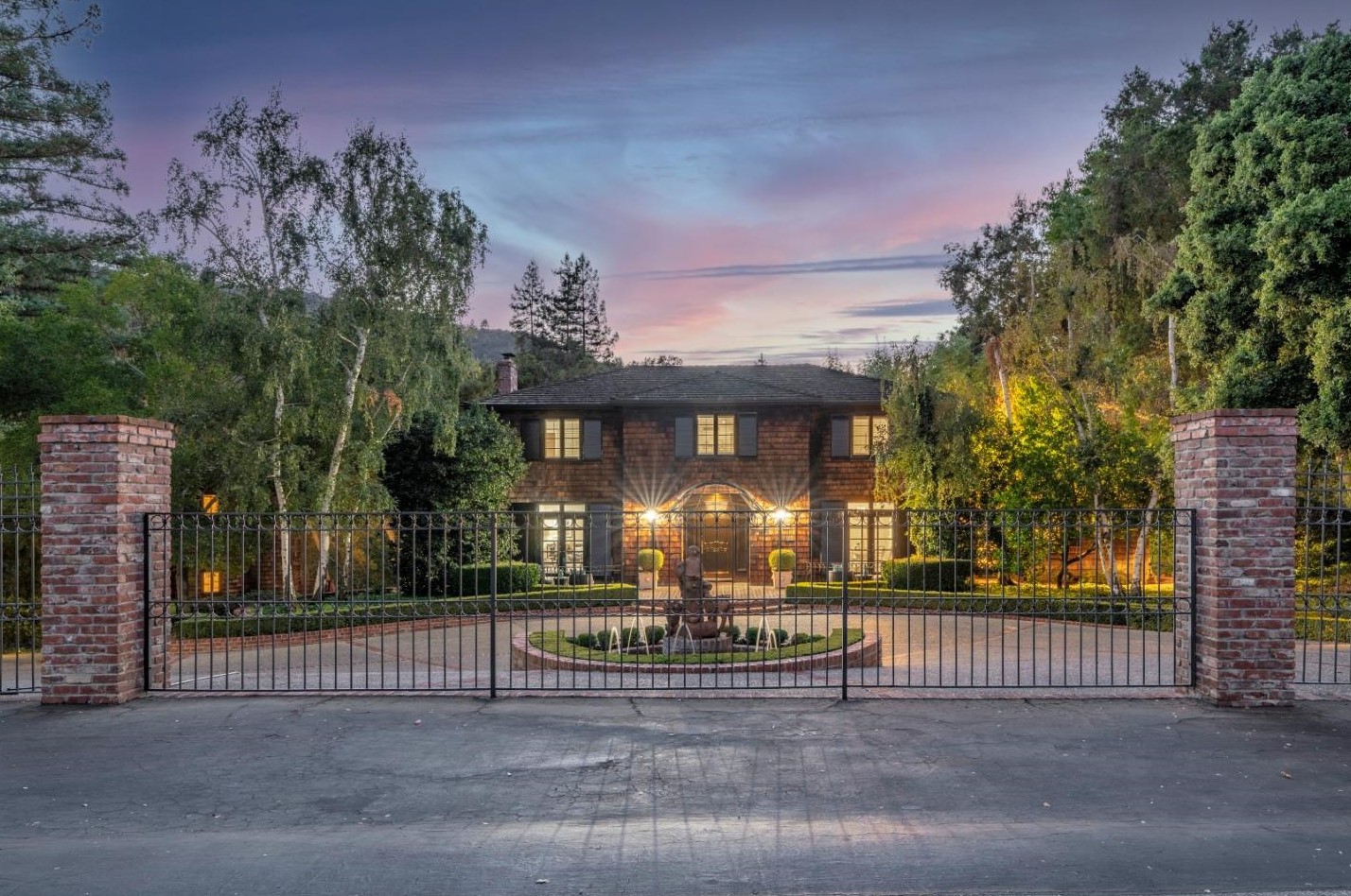 15329 Peach Hill Rd, Saratoga, CA 95070