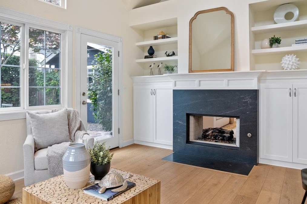 4550 Topaz St, Capitola CA 95010-3141 exterior