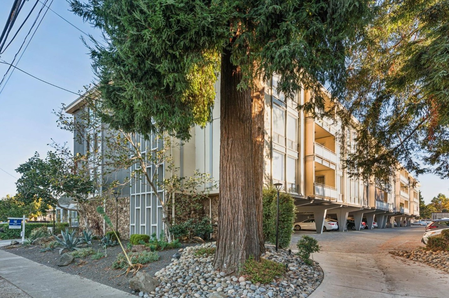 1614 Hudson St 107, Redwood City, CA 94061
