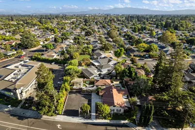 2070 Homestead Rd, Santa Clara, CA 95050 - Photo 10