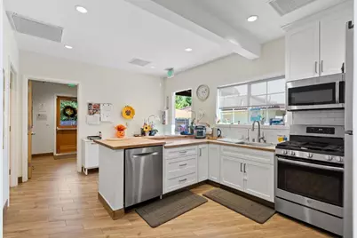 2070 Homestead Rd, Santa Clara, CA 95050 - Photo 18