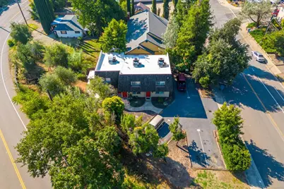 2429 Court St, Redding, CA 96001 - Photo 4