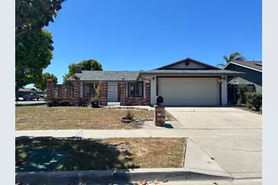 983 Flint Way, Salinas, CA 93907 - Photo 1
