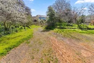 10264 Combie Rd, Auburn, CA 95602 - Photo 38