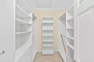 2496 Butternut Dr, Hillsborough, CA 94010 - Photo 58