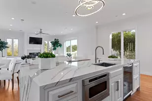 2496 Butternut Dr, Hillsborough, CA 94010 - Photo 20