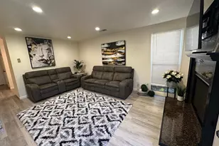 1067 Padre Dr 1, Salinas, CA 93901 - Photo 8