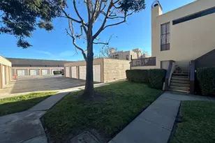 1067 Padre Dr 1, Salinas, CA 93901 - Photo 2