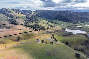 42 1 Panoche, Paicines, CA 95043 - Photo 1