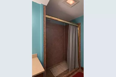 584 Vienna St, San Francisco, CA 94112 - Photo 16