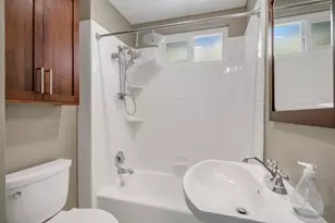 1401 Cary Ave, San Mateo, CA 94401 - Photo 8