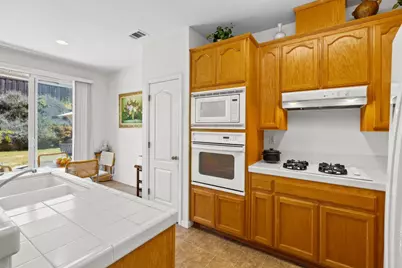 1085 Oakpoint Dr, Bay Point, CA 94565 - Photo 12