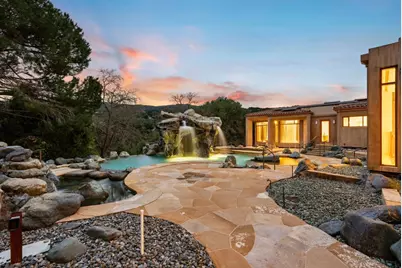 11481 Magdalena Rd, Los Altos Hills, CA 94024 - Photo 76
