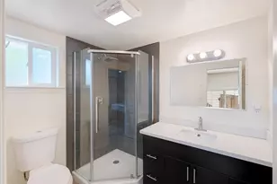 680 S 12th St, San Jose, CA 95112 - Photo 26