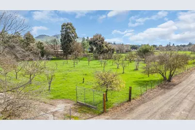 1925 Church Ave, San Martin, CA 95046 - Photo 8