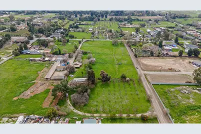 1925 Church Ave, San Martin, CA 95046 - Photo 12